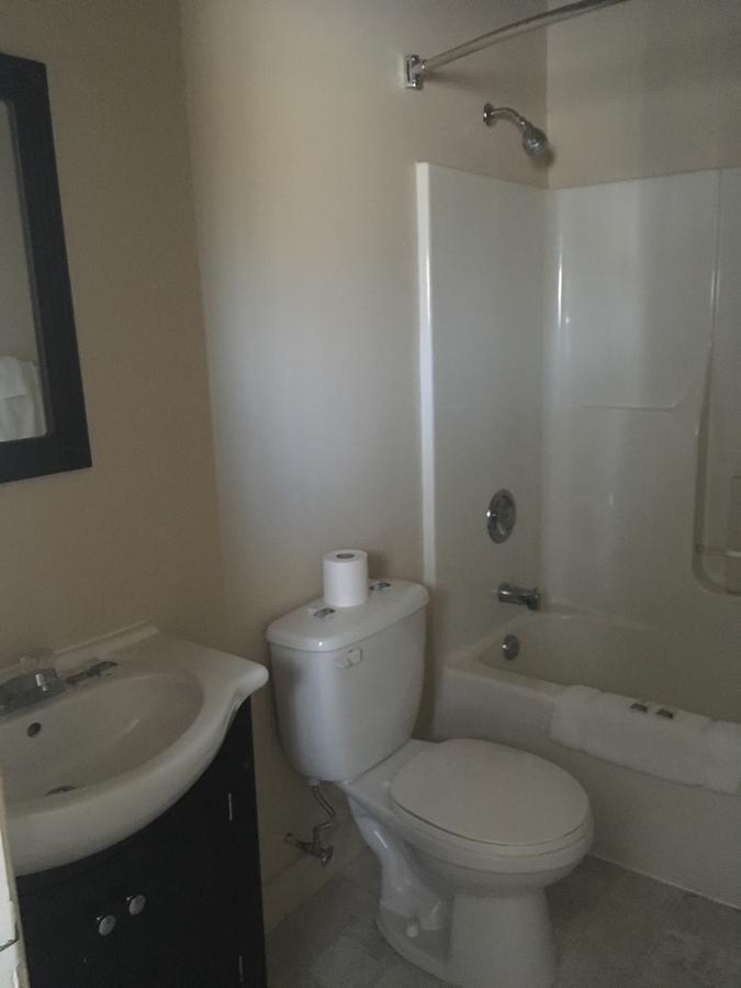 Fundy Spray Motel Middleton Room photo